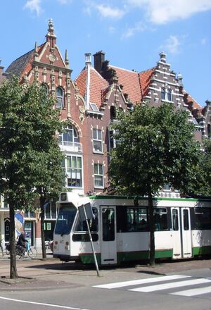 LH tram.jpg