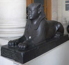 637px-Louvre-antiquites-egyptiennes-p1020361.jpg