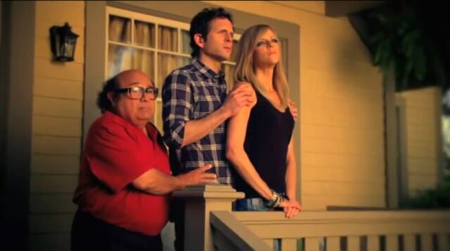 File:The Reynolds family.jpg