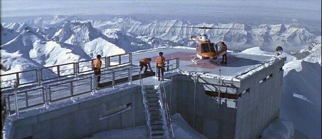 File:Majesty-secret-service-helicopter-in-piz-gloria.jpg