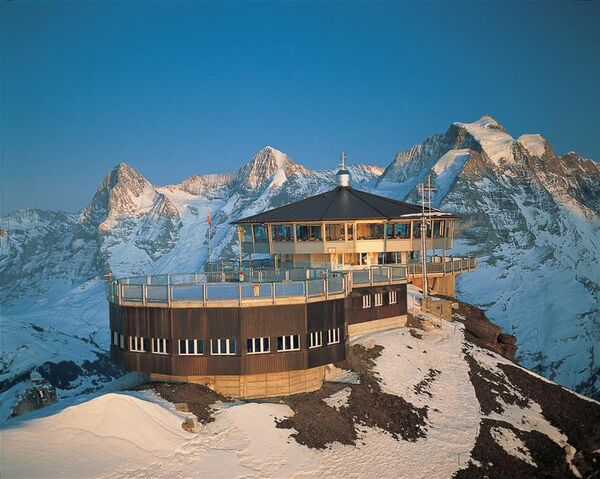 File:Piz Gloria.jpg