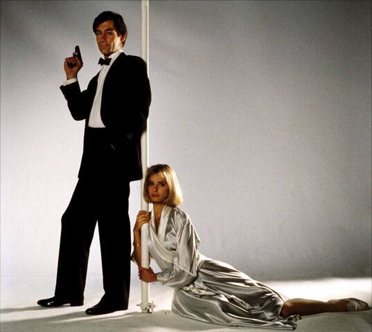 File:Kara & James.jpg