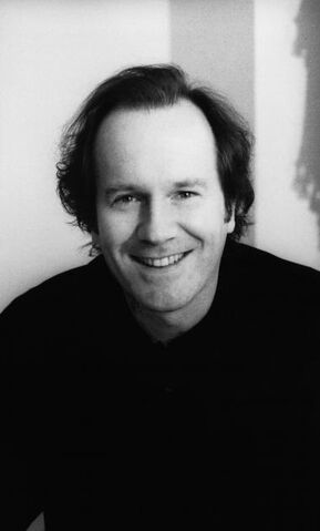 File:William Boyd - credit Jerry Bauer.jpg
