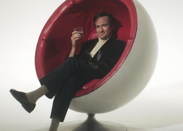 File:Becoming-bond-F70033.jpeg