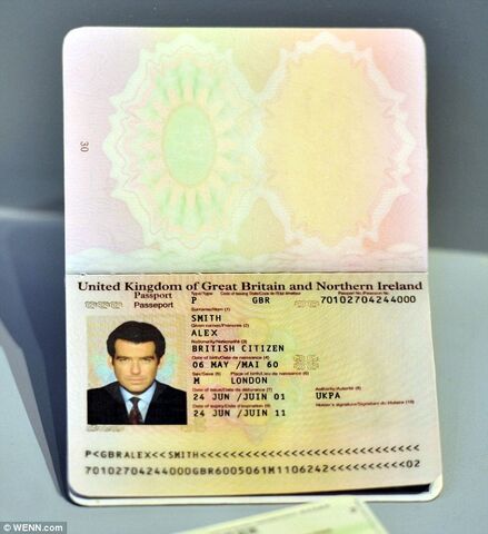 File:JamesBondDieAnotherDayFakePassport.jpg
