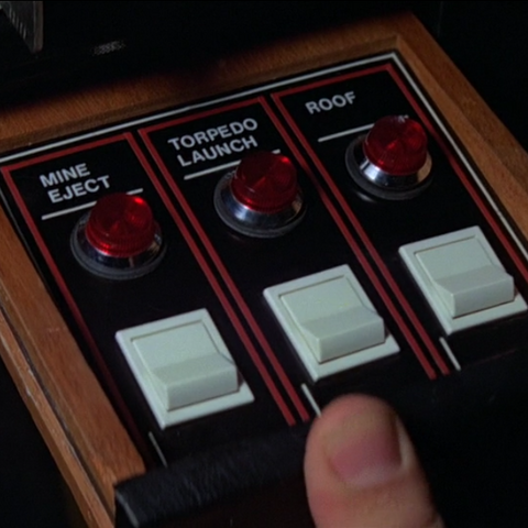 File:Glastron Carlson (controls).png