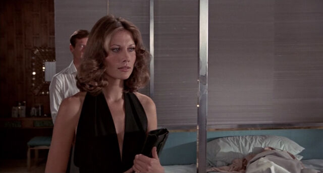 File:The-Man-With-the-Golden-Gun-487.jpg