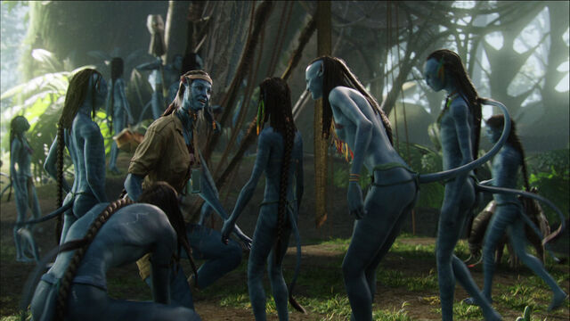File:Grace and young Na'vi.jpg