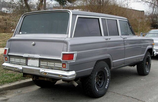 File:Jeep Wagoneeer rear.jpg
