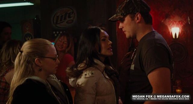 File:Normal megan-fox-jennifers-body-hdsc-052.jpeg