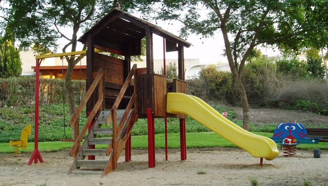 File:Playground.jpg