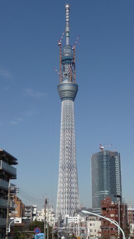 File:Tokyo Sky Tree under construction 20110319-1.jpg