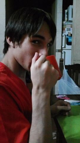 File:Mucasama drinking coffe.jpg