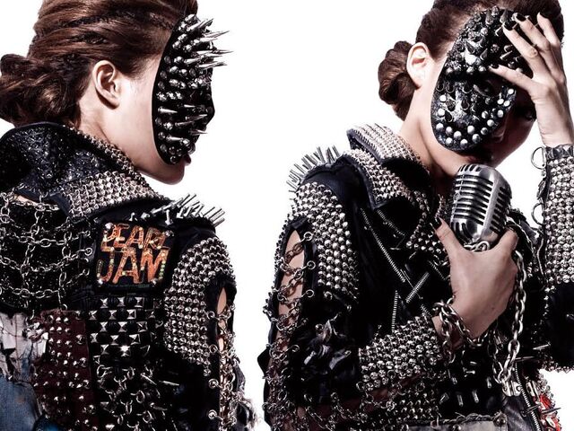 File:JoeyTen CharactersAlbum Inside54.jpg