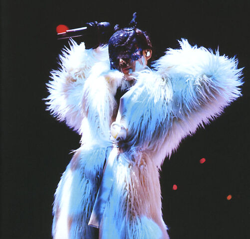 File:Joey Number6Boxset PhotoAlbum 33.jpg