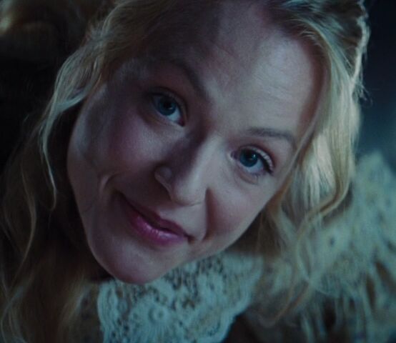 File:Sarah-carter.jpg