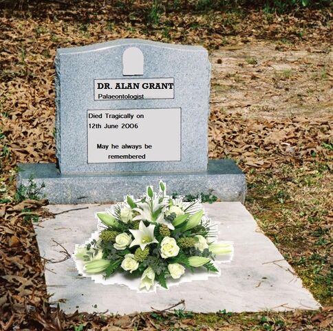 File:Alan Grant's Grave.jpg