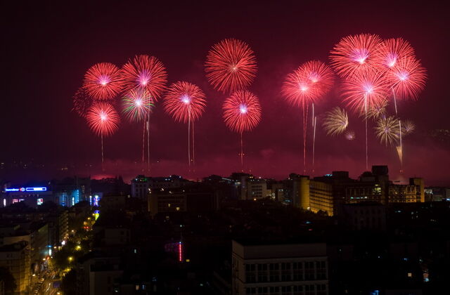 File:Fireworks3.jpg