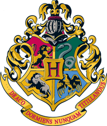 Hogwarts Crest 1