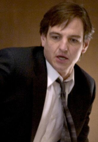 File:Grudge-still-of-william-mapother-in-the-grudge-(2004) - Cópia.jpg