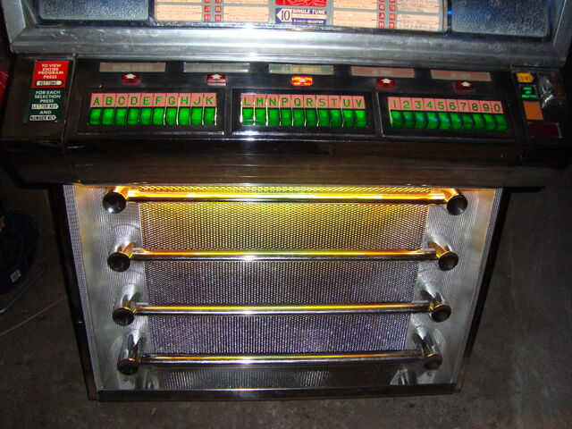 Datei:VL 200, Grillgitter.jpg