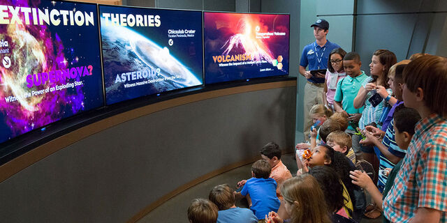 File:6 - Guided Tour.jpg