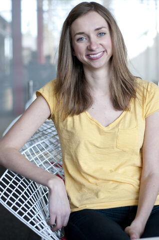 Arquivo:Lauren-lapkus.jpg