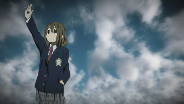 File:Yui'sHandRaised.png
