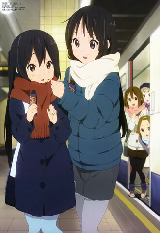 File:Azusa and Mio.jpg