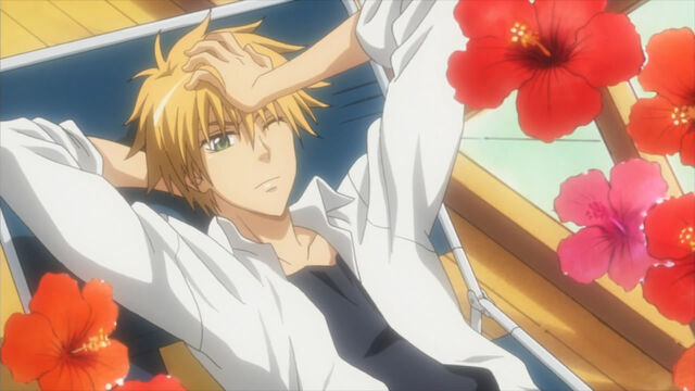 Archivo:Takumi recostado.jpg