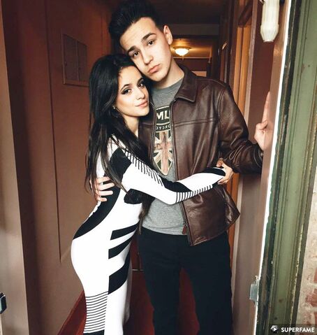 File:Camila-cabello-jacob-whitesides.jpg