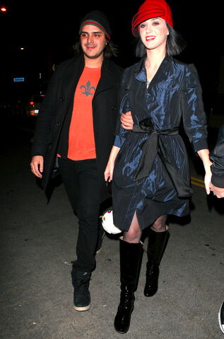 File:Katy Perry Night Boots 7.jpg