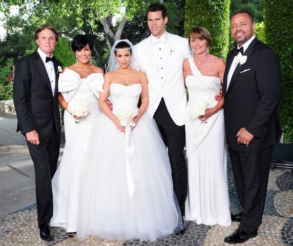 File:Kim&Kriswiththeirparents.jpg