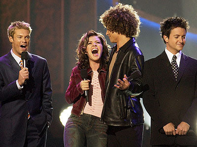 File:Kelly-clarkson wins.jpg