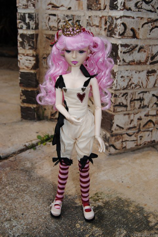 File:Goodreau Tea Party dolls (4).png