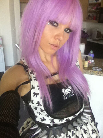 File:Kerli purple hair 1.jpg