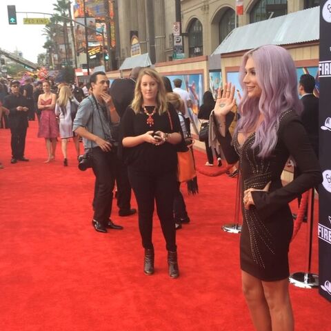 File:Keshas instagram video 9 2014.jpg
