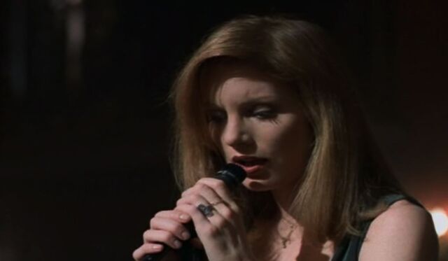 File:Singer.jpg