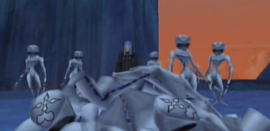 Pila de incorporeos taqleando a Malefica (parecido al futbol americano).png