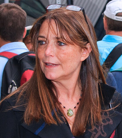 File:KarenAllen10TIFF.jpg