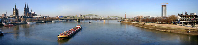 Datei:Panorama cologne 20050114.jpg