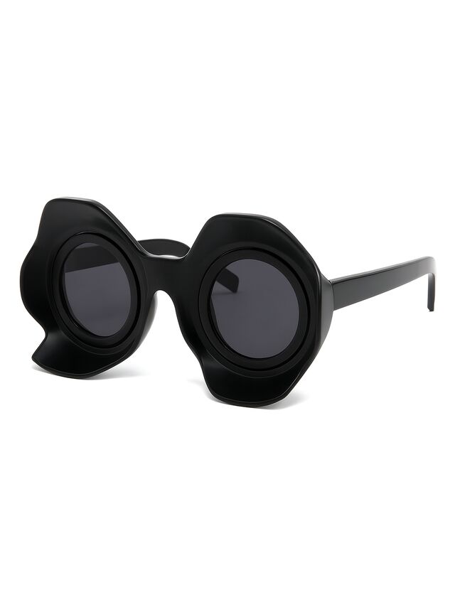 File:Daniel Stephen - Glasses.jpg