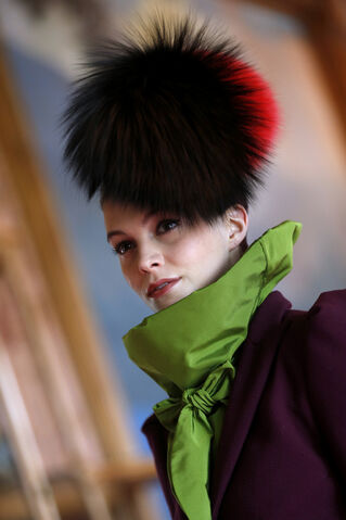 File:Christian Lacroix x Schiaparelli - Headpiece.jpg