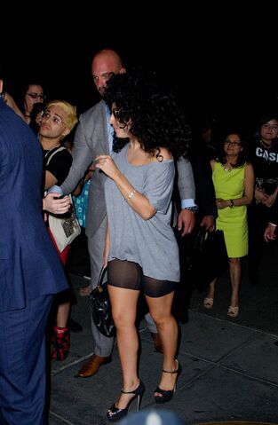 File:6-16-14 Returning at her apartment in NYC 001.jpg