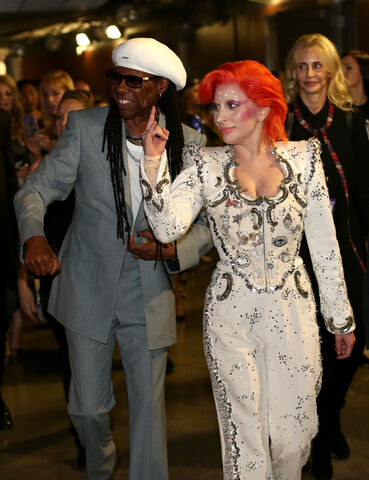 File:2-15-16 Backstage at 58th Grammy Awards in LA 003.jpg