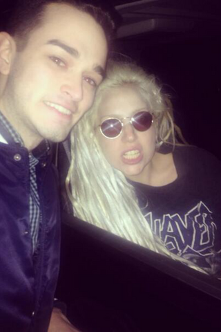 File:3-12-14 Leaving the SXSW Festival in Austin 001.png