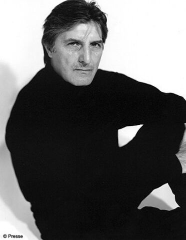 File:Emanuel Ungaro.jpg
