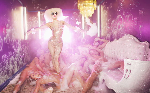 File:5-14-09 David LaChapelle 004.jpg