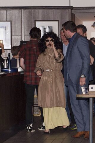 File:10-6-14 Leaving a Restaurant in Cologne 001.jpg
