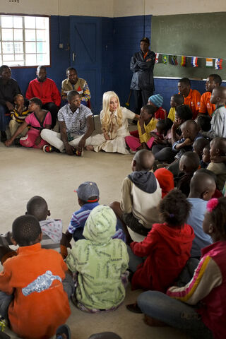 File:Lady Gaga UN-UNICEF 007.jpg
